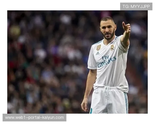 本泽马公开喊话愿回归 法国锋线老将等待德尚最终抉择